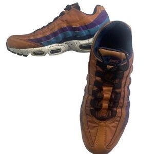 NIKE AIR‎ MAX 95 PREMIUM "OUTDOOR PACK" MONARCH ORANGE-BLUE SZ 8.5